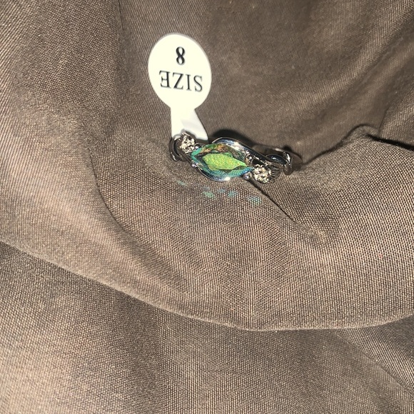 Ring - Picture 3 of 3